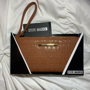 Steve Madden Boxed Wallet!